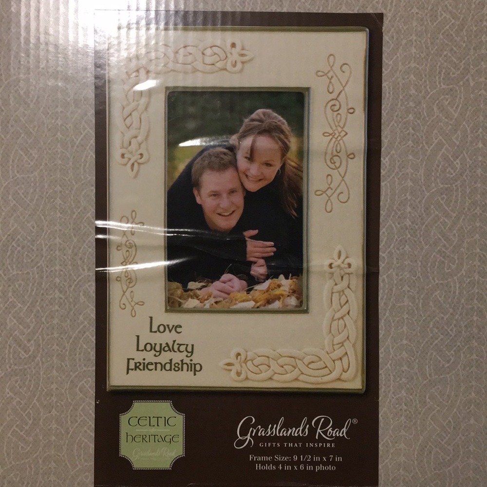 Celtic frame